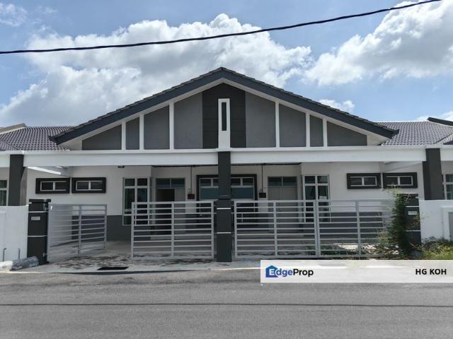 House for sale in Malaka