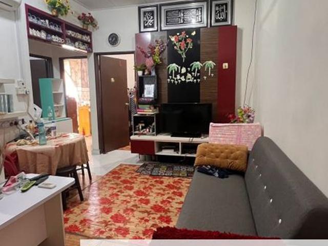 Flat for sale in Pulai, Bukit Ledang