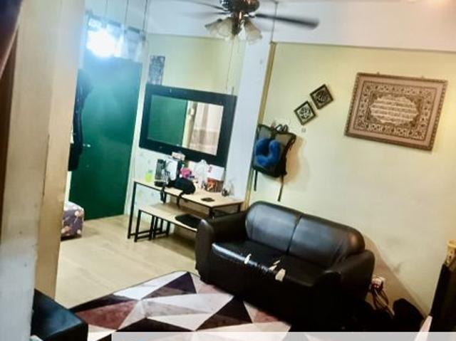 Flat for sale in Pulai, Bukit Ledang