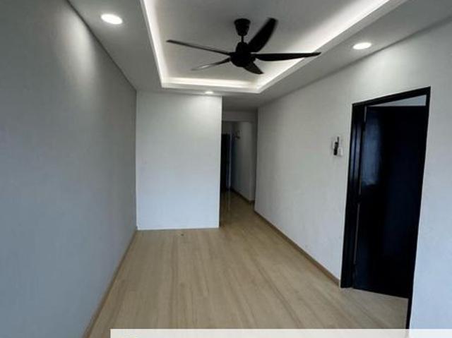 Flat for sale in Pulai, Bukit Ledang