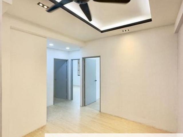 Flat for sale in Pulai, Bukit Ledang