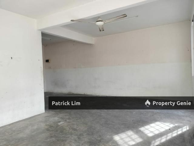 Terraced House for rent in Malaka
