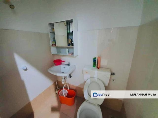 House for sale in Malaka