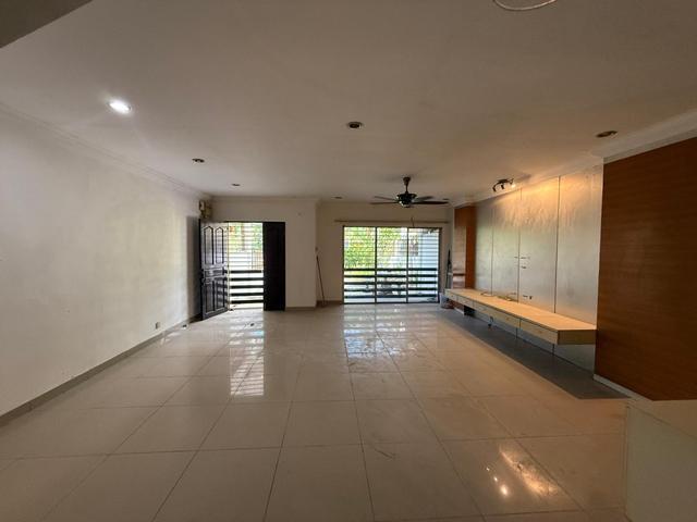 Terraced House for sale in Sungai Buloh, Shah Alam