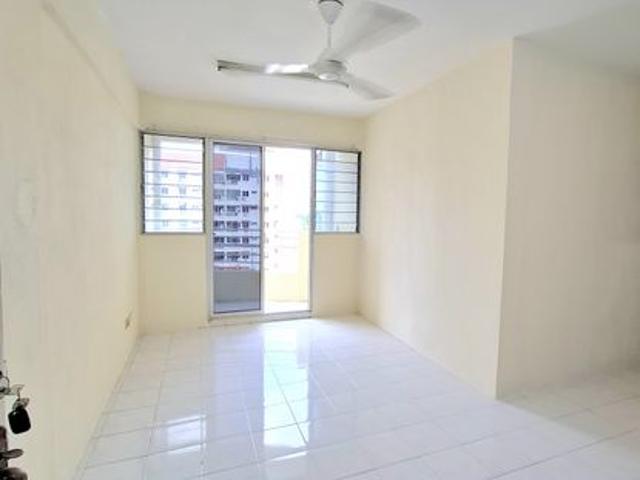 Condominium for rent in Mukim 13, Georgetown