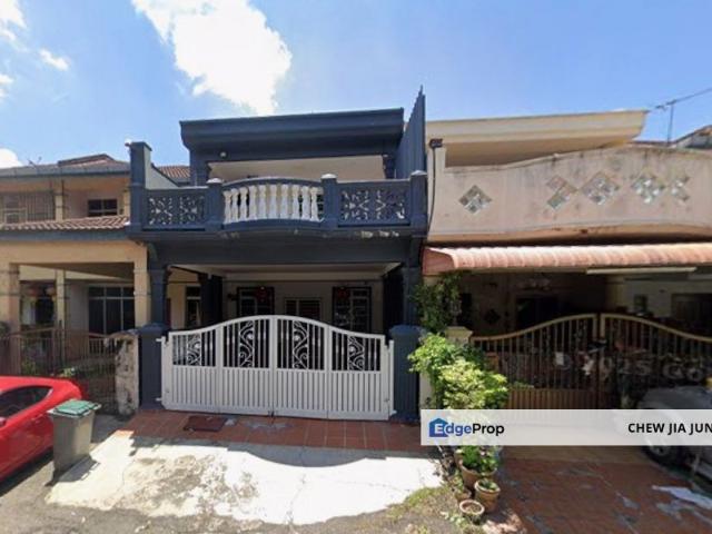 House for sale in Malaka