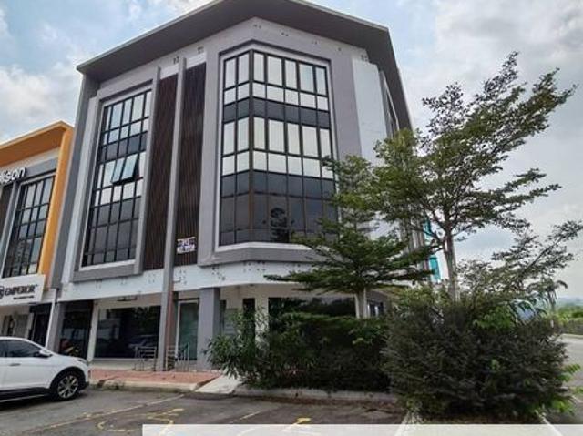 Shop for rent in Kajang, Langat