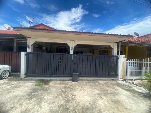 Terraced House for sale in Tuaran Village, Sabah