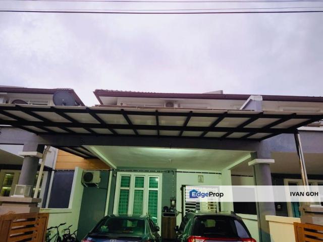 House for sale in Malaka
