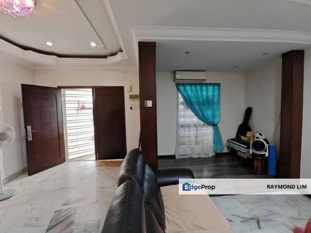 House for sale in Malaka