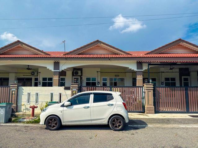 Terraced House for sale in Parit Jawa, Muar