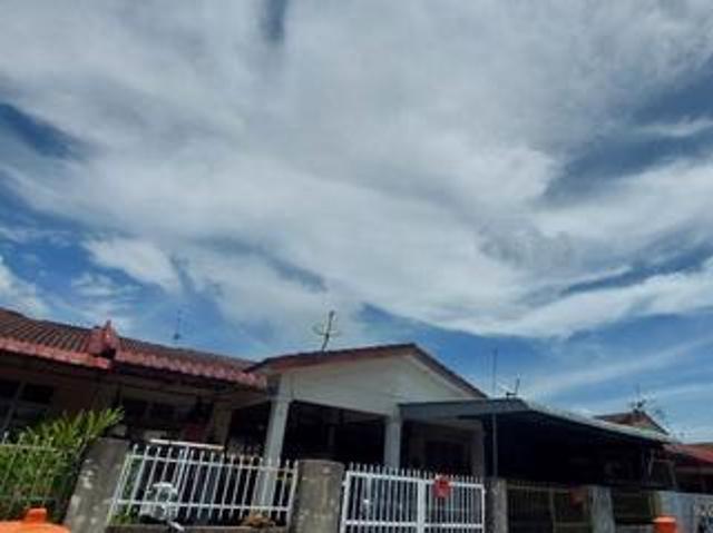 Terraced House for sale in Tanjong Sepat, Selangor