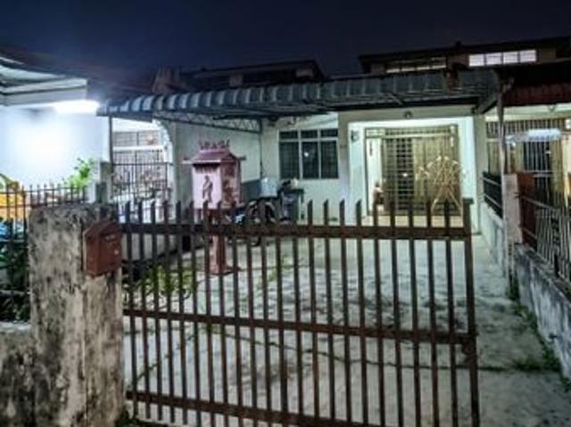 House for sale in Tangkak, Sungai Mati