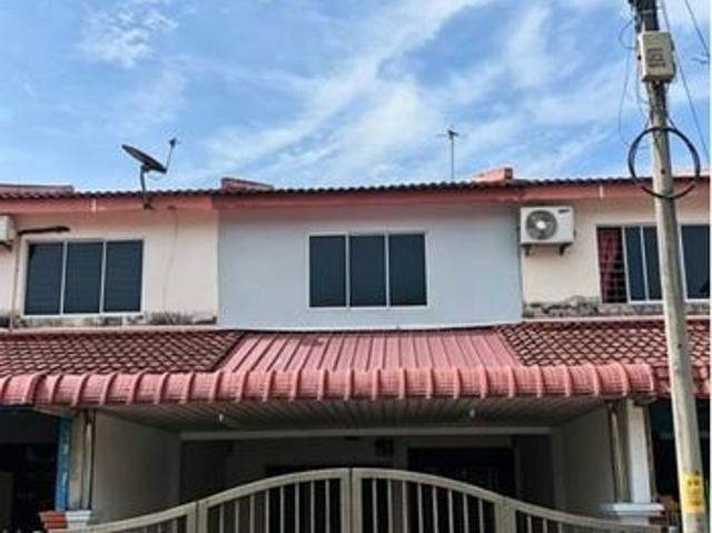 House for sale in Tangkak, Sungai Mati