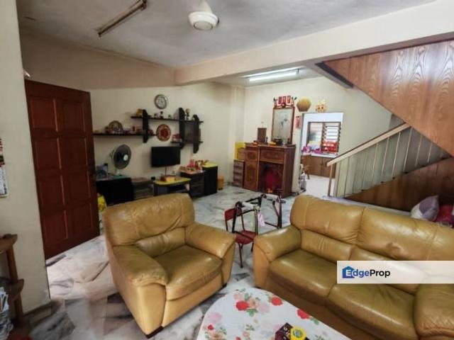 House for sale in Country Heights Damansara, Kuala Lumpur