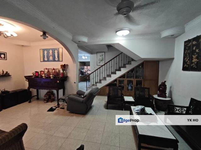 House for sale in Country Heights Damansara, Kuala Lumpur