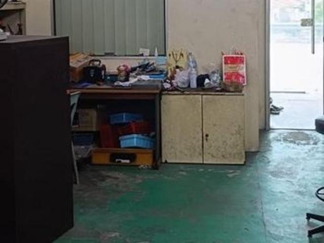 Shop for sale in Johor