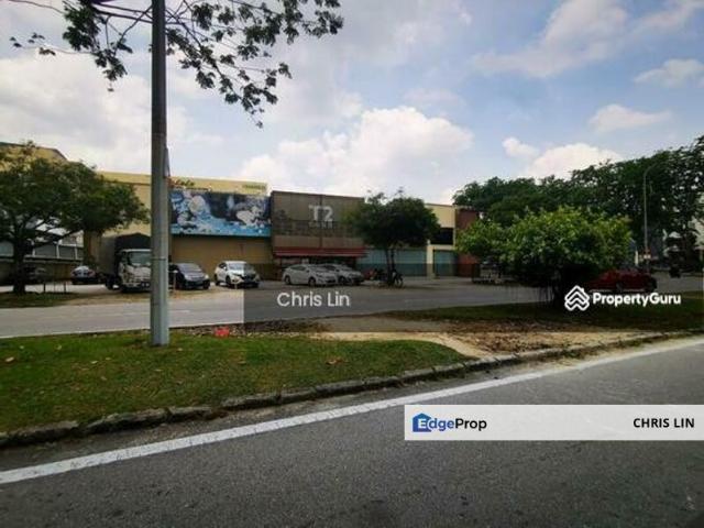 Warehouse for rent in Country Heights Damansara, Kuala Lumpur