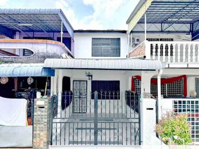 House for sale in Rengam, Johor