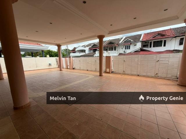Residential House for sale in Malaka