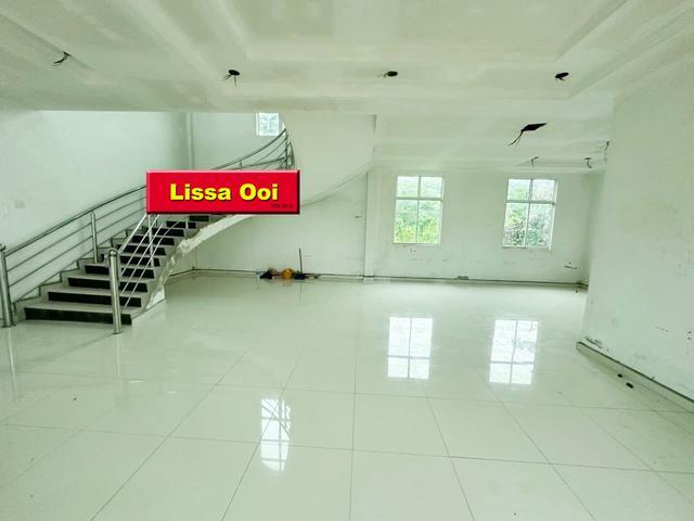 Bungalow for sale in Wellesley, Penang