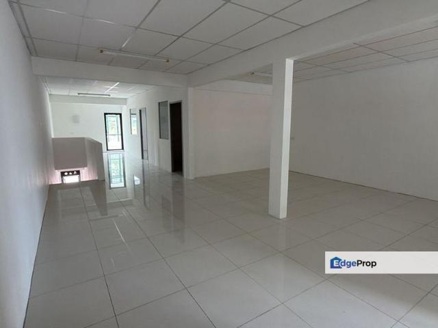 Shop for rent in Bukit Ledang, Johor