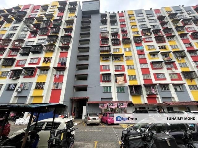Flat for sale in Petaling Jaya, Petaling