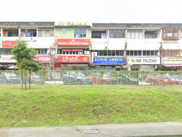 Shop for sale in Langat, Selangor