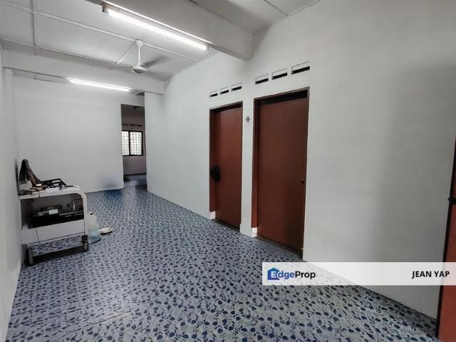 House for sale in Pekan Nanas, Johor