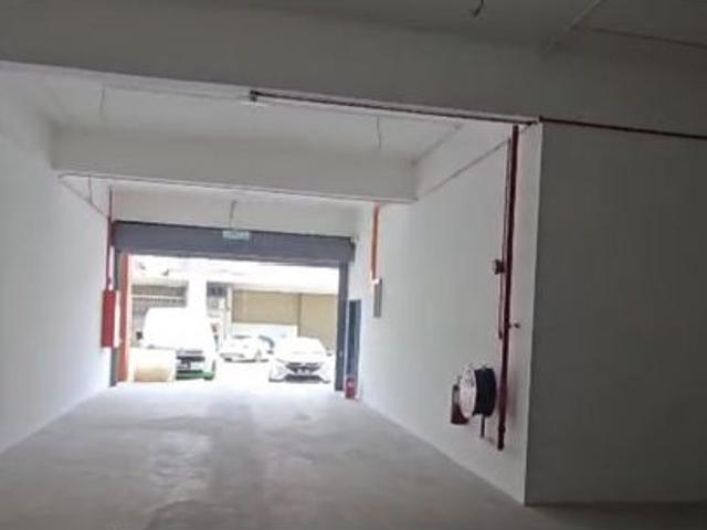 Warehouse for rent in Selayang, Selangor