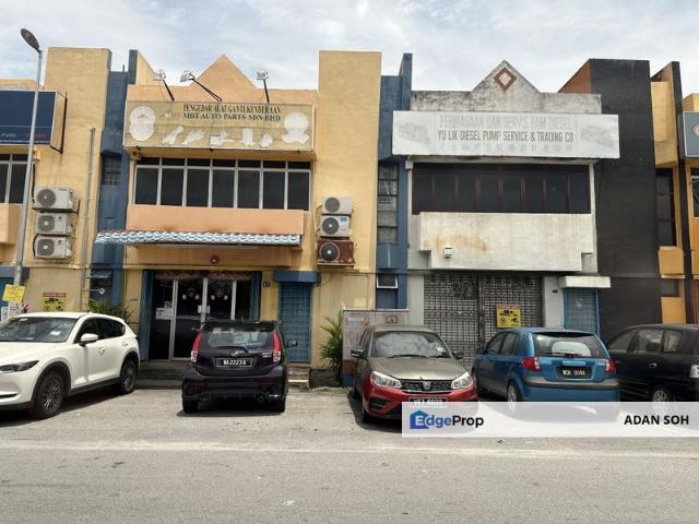 Warehouse for sale in Selayang, Selangor
