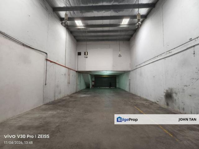 Warehouse for rent in Selayang, Selangor