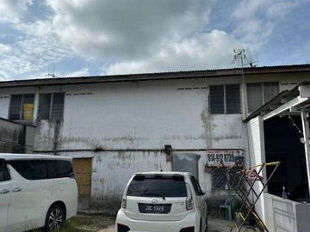 Terraced House for sale in Ulu Benut Village, Johor