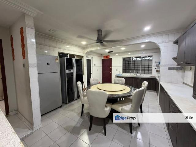 House for sale in Country Heights Damansara, Kuala Lumpur