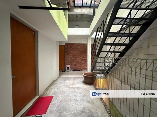 House for sale in Country Heights Damansara, Kuala Lumpur