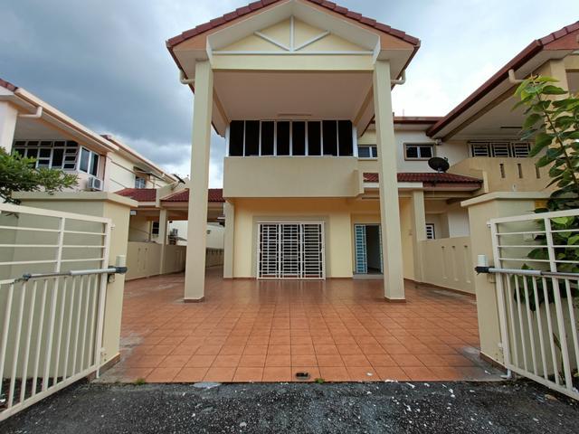 Residential House for rent in Sendayan Village, Negeri Sembilan