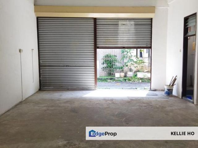 Shop for rent in Kajang, Langat