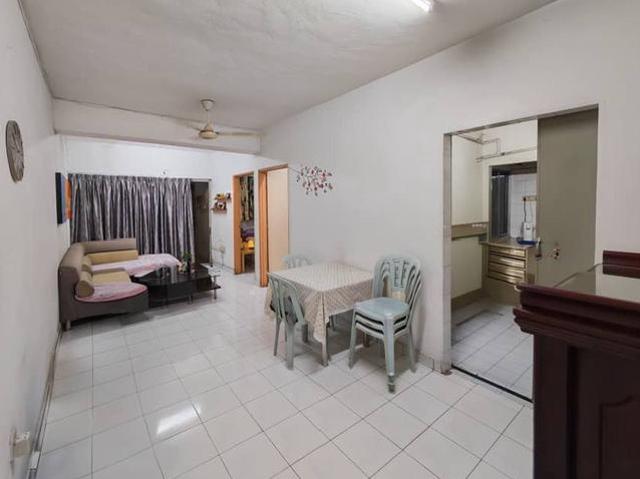 Apartment for sale in Country Heights Damansara, Kuala Lumpur