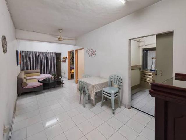 Apartment for sale in Country Heights Damansara, Kuala Lumpur