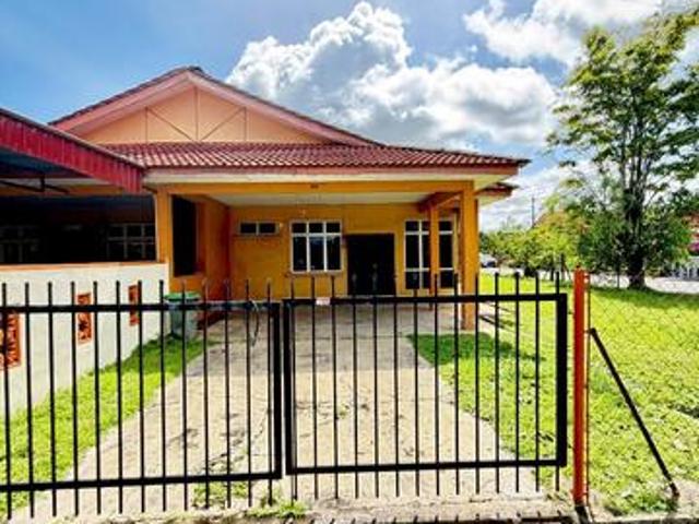 Residential House for sale in Kangar