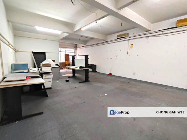 Shop for rent in Kajang, Langat