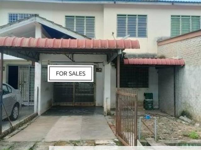 House for sale in Layang-layang, Johor