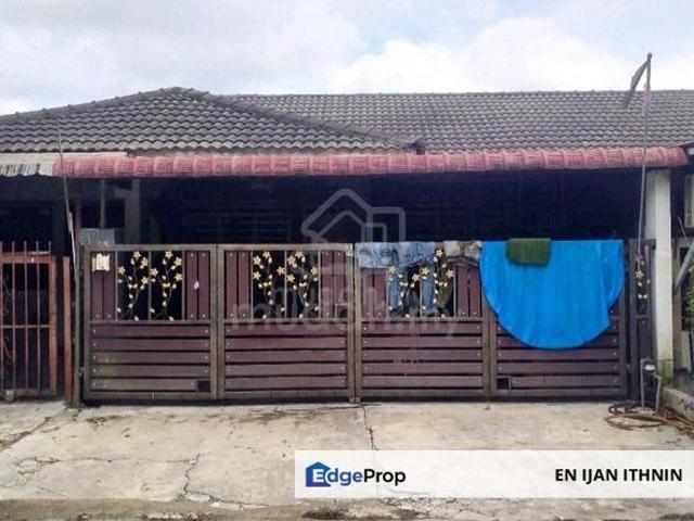 House for sale in Layang-layang, Johor