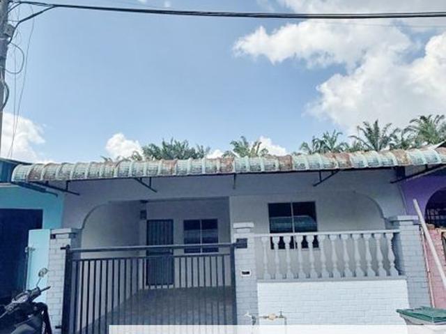 House for sale in Layang-layang, Johor