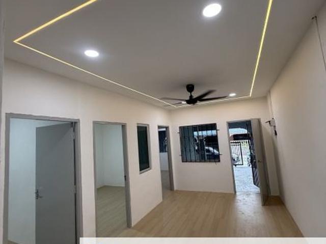 House for sale in Layang-layang, Johor