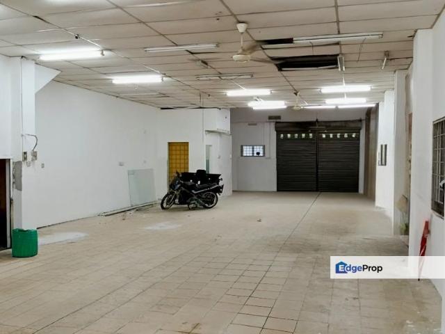 Shop for rent in Petaling, Damansara Damai