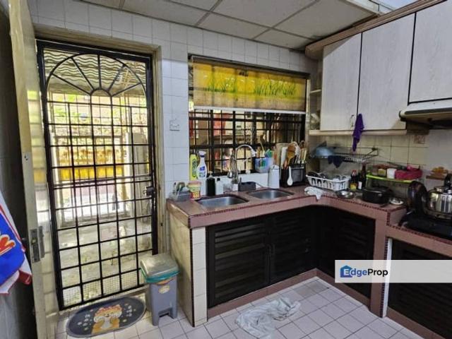 House for sale in Petaling, Damansara Damai