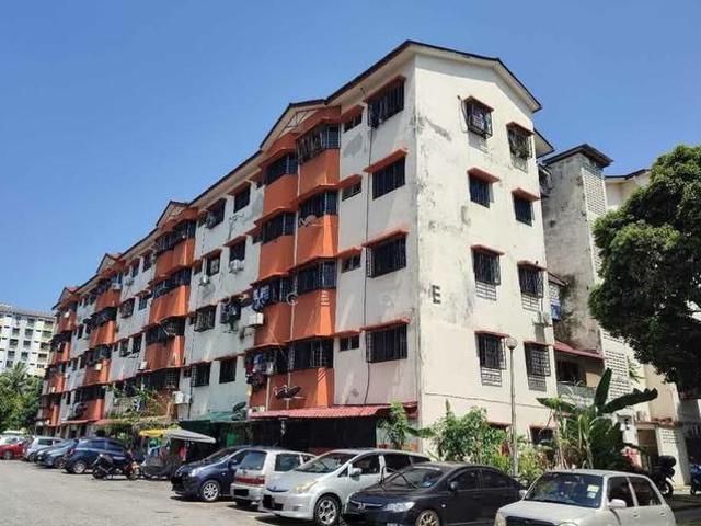 Apartment for sale in Petaling, Damansara Damai