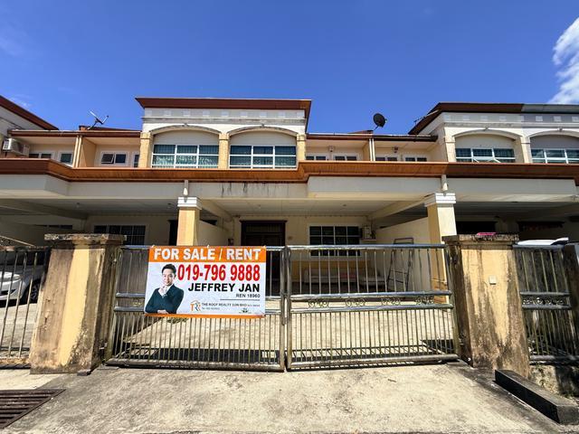 Terraced House for sale in Kuching