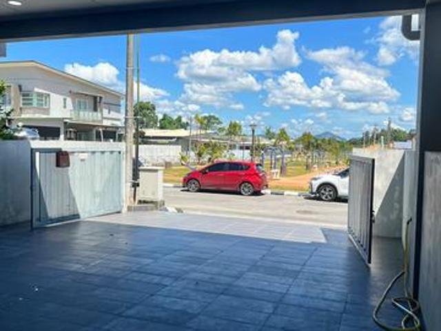 Terraced House for rent in Kuching
